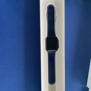 Apple Watch series 3 42MM GPS with band